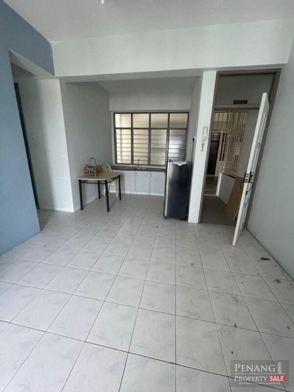 Taman Jubilee Phase 5 - Partly Renovated - 750' - 1 C...