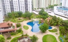 Villa EMAS condo, near queensbay RM325k